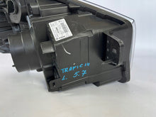 Load image into Gallery viewer, Frontscheinwerfer Renault Trafic III 260601754R Links Scheinwerfer Headlight SCH3028216748ac