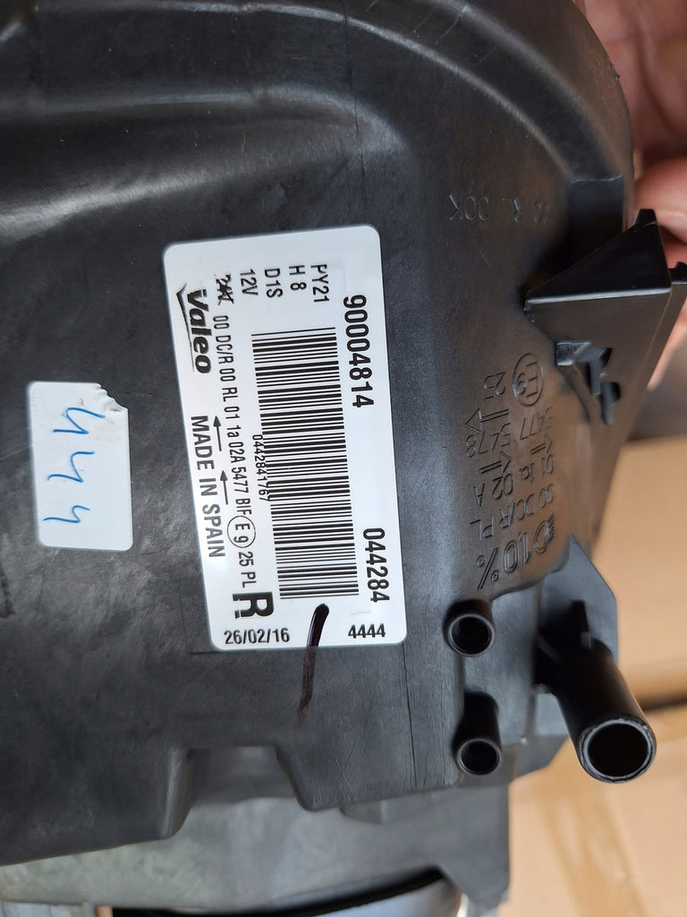 Frontscheinwerfer BMW 1 E88 E81 E82 E87 90004814 Xenon Rechts Headlight