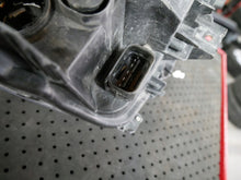 Load image into Gallery viewer, Frontscheinwerfer BMW F30 F31 7259527 Xenon Links Scheinwerfer Headlight SCH3520902958gx