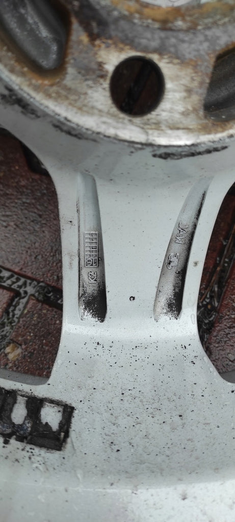 1x Alufelge 15 Zoll 6.0" 4x108 37 5ET KBA49043 Rim Wheel