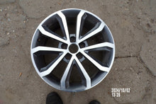 Load image into Gallery viewer, 1x Alufelge 17 Zoll 7.0" 5x112 49ET 5E0601025BC Skoda Octavia Iii Rim Wheel FEL7287489008ko