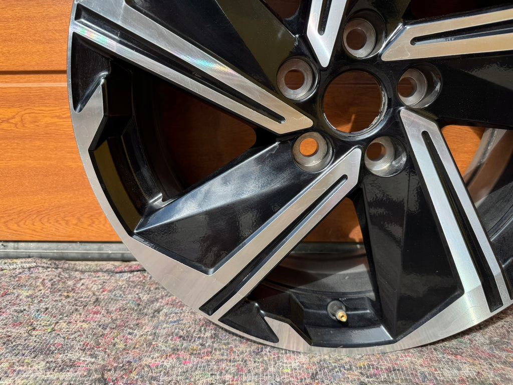 1x Alufelge 18 Zoll 7.0" 5x114.3 38ET Glanz Schwarz Mitsubishi Outlander Eclipse FEL3398408618to