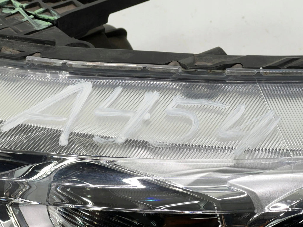 Frontscheinwerfer Mitsubishi Eclipse Cross I W3153 LED Links Headlight SCH7772496760rl