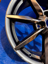 Laden Sie das Bild in den Galerie-Viewer, 1x Alufelge 17 Zoll 7.0&quot; 4x100 9965857070 Mazda Mx-5 Mx5 Rim Wheel