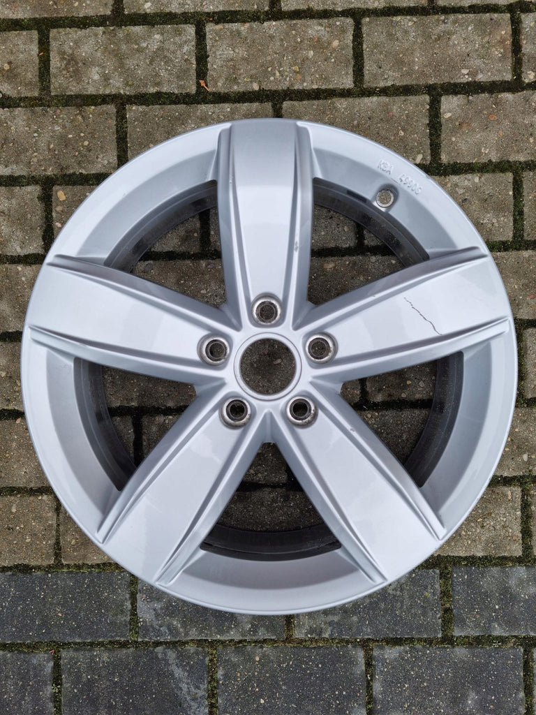 1x Alufelge 17 Zoll 6.5" 5x112 38ET Glanz Silber 5NA071497 VW Tiguan Rim Wheel