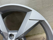 Load image into Gallery viewer, 1x Alufelge 19 Zoll 83A601025N Audi Q3 Rim Wheel FEL7877538073di
