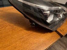 Load image into Gallery viewer, Frontscheinwerfer Toyota Yaris LED Rechts Scheinwerfer Headlight