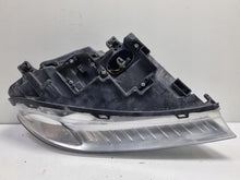 Laden Sie das Bild in den Galerie-Viewer, Frontscheinwerfer Volvo S80 II V70 III 31420013 Xenon Links Headlight