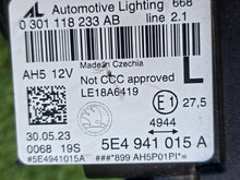 Laden Sie das Bild in den Galerie-Viewer, Frontscheinwerfer Skoda Octavia 5E4941015A Links Scheinwerfer Headlight SCH1602977397gv