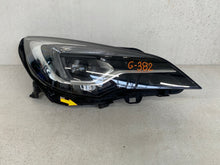 Laden Sie das Bild in den Galerie-Viewer, Frontscheinwerfer Opel Astra K 39023763 Rechts Scheinwerfer Headlight SCH5475002971mc