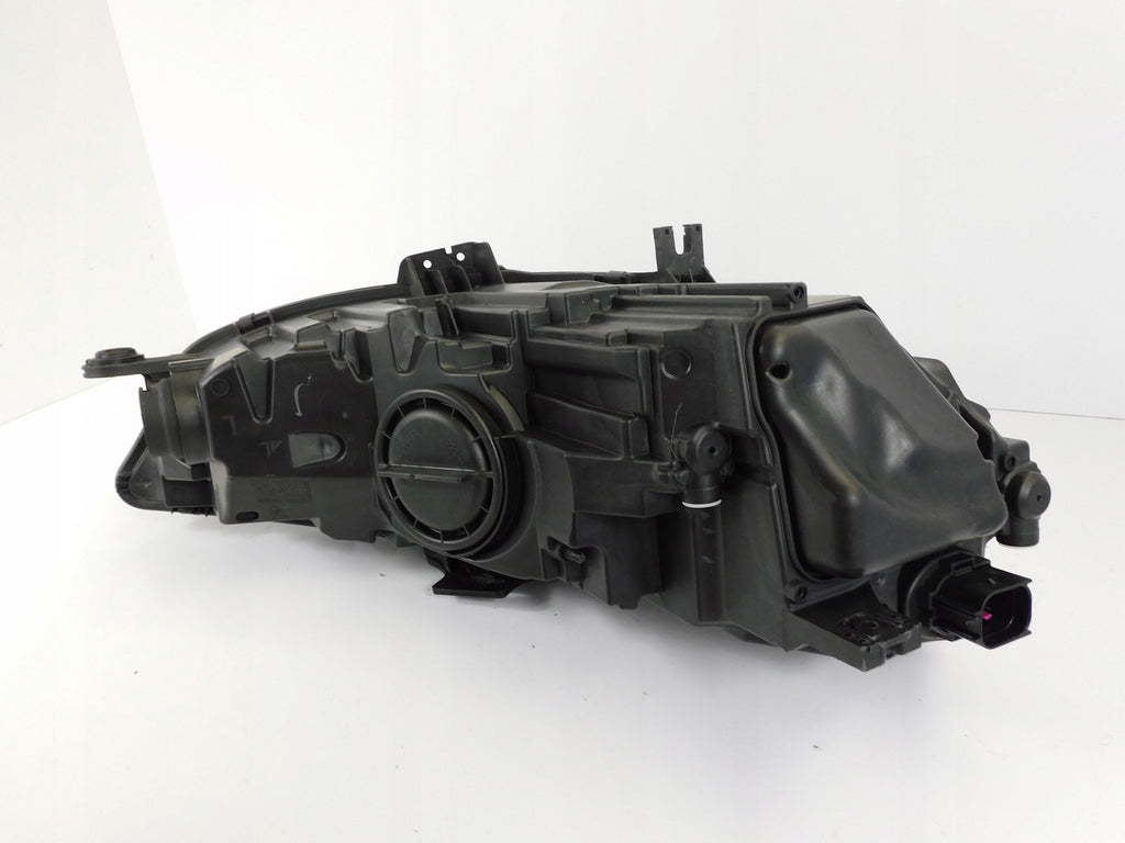 Frontscheinwerfer Audi A4 B9 8W0941011 LED Ein Stück (Rechts oder Links)