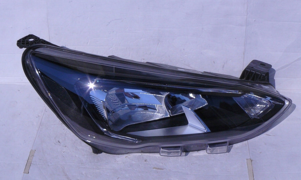 Frontscheinwerfer Ford Focus MX7B-13E014-CC MX7B13E014CC LED Rechts Headlight