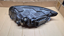 Laden Sie das Bild in den Galerie-Viewer, Frontscheinwerfer Kia I S40 8739647 Ein Stück (Rechts oder Links) Headlight SCH2538095527tj