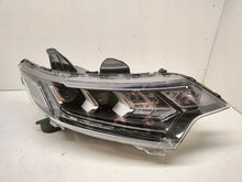 Laden Sie das Bild in den Galerie-Viewer, Frontscheinwerfer Mitsubishi Outlander 8301D3-32 LED Rechts Headlight