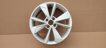 Load image into Gallery viewer, 1x Alufelge 16 Zoll 6.0" 4x100 43ET 1ST601025J Skoda Citigo Rim Wheel FEL8011738081fl