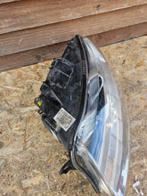 Load image into Gallery viewer, Frontscheinwerfer Audi 4F0941003 Xenon Links Scheinwerfer Headlight