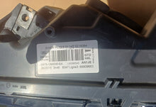 Laden Sie das Bild in den Galerie-Viewer, Frontscheinwerfer Ford Mondeo DS73-13W030-EA Links Scheinwerfer Headlight SCH3190045409tb