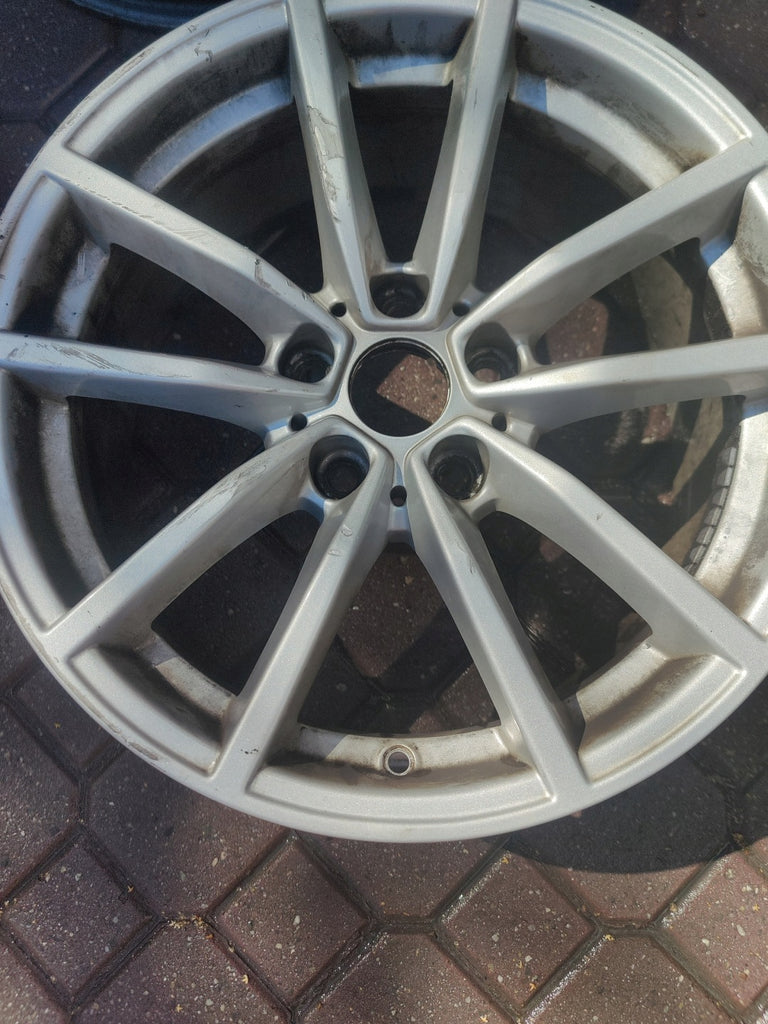 1x Alufelge 17 Zoll 7.5" 5x112 30ET Glanz Silber 6883520 BMW Rim Wheel FEL1088527978bq
