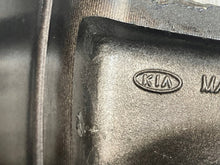 Load image into Gallery viewer, 1x Alufelge 17 Zoll 6.5" 4x100 49ET Glanz Silber 52910-H8500 Kia Stonic Mg FEL1085553408mz