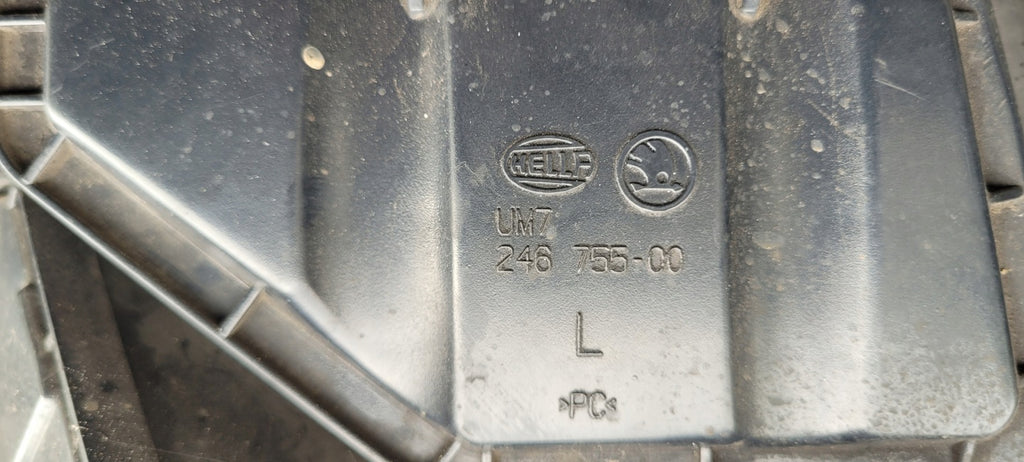 Frontscheinwerfer Skoda Superb I 24675500 Links Scheinwerfer Headlight SCH3043685152vn