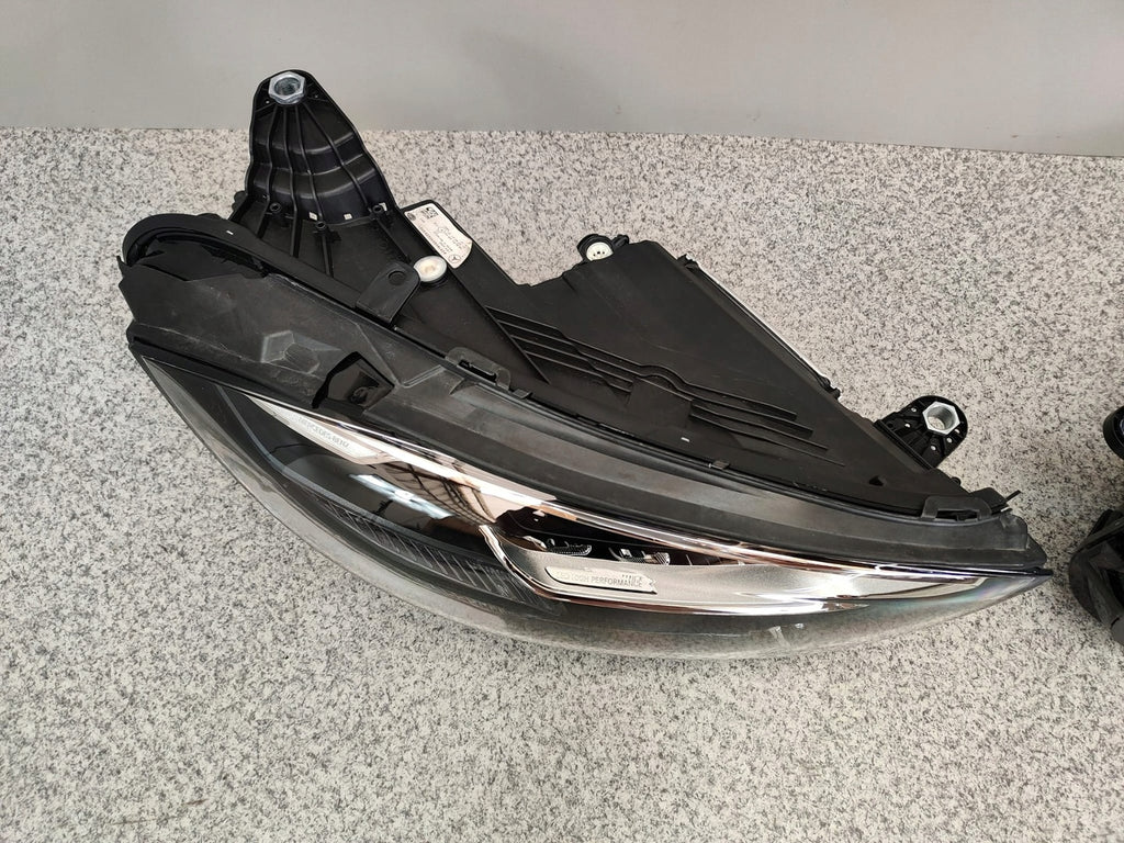 Frontscheinwerfer Mercedes-Benz Cls A2579061400 LED Rechts Headlight