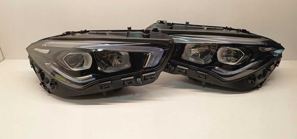 Frontscheinwerfer Mercedes-Benz Cla A1189068300 LED Rechts oder Links