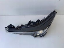 Laden Sie das Bild in den Galerie-Viewer, Frontscheinwerfer Toyota Corolla 8115002S60 LED Ein Stück (Rechts oder Links)