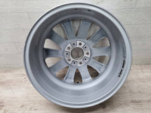 Laden Sie das Bild in den Galerie-Viewer, 1x Alufelge 18 Zoll 8.0&quot; 5x120 30ET BMW 5 F10 Rim Wheel