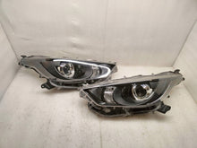 Load image into Gallery viewer, Frontscheinwerfer Toyota Yaris EU-K06 LED Vorderseite Scheinwerfer Headlight SCH1747877065mr