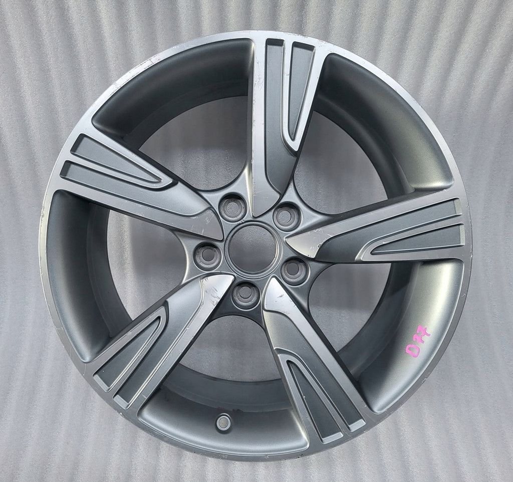 1x Alufelge 18 Zoll 7.5" 5x112 51ET Glanz Graphit 8V0071498A Audi A3 Mg