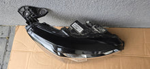 Laden Sie das Bild in den Galerie-Viewer, Frontscheinwerfer Peugeot 208 90200108V Rechts Scheinwerfer Headlight