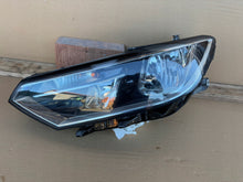 Load image into Gallery viewer, Frontscheinwerfer VW Passat B8 3G1941005 Links Scheinwerfer Headlight SCH6187203697bb
