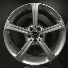 Load image into Gallery viewer, 4x Alufelge 19 Zoll 8.0" 5x112 33ET Glanz Schwarz A2574011000 Mercedes-Benz Cls FEL9375209094sp