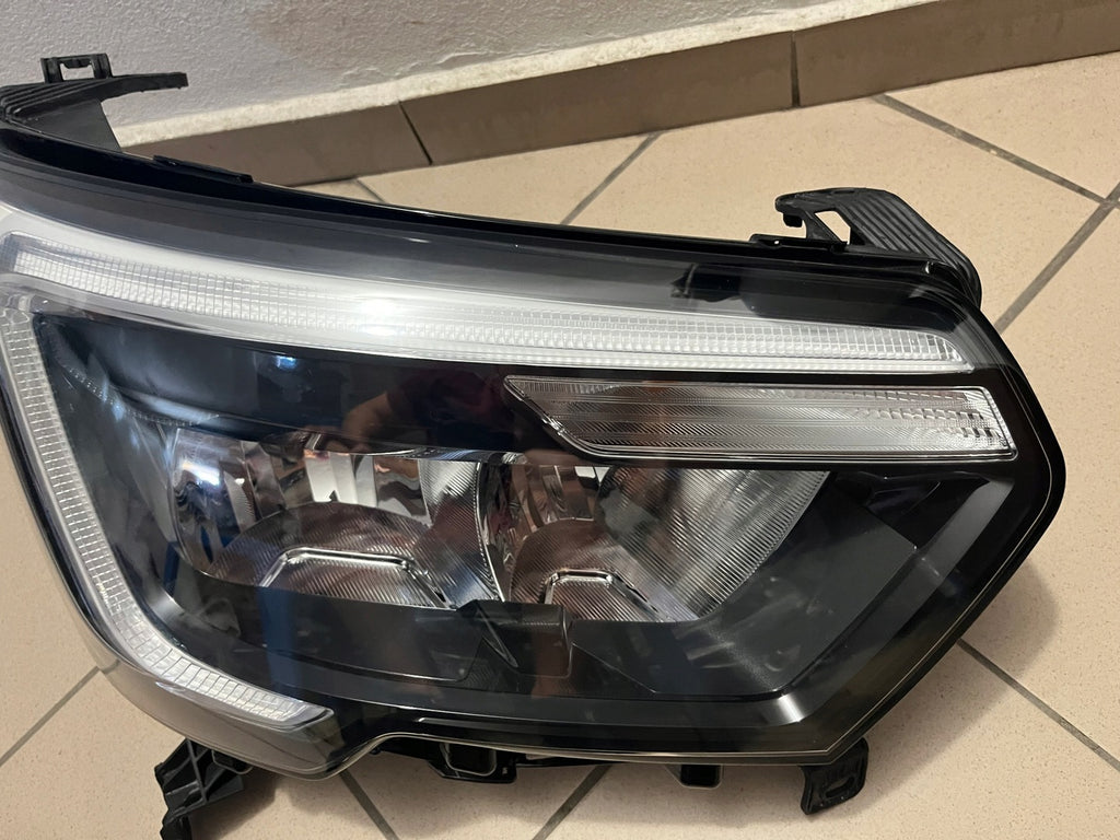 Frontscheinwerfer Renault Master 260105567R Rechts Scheinwerfer Headlight