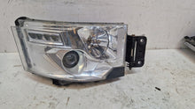 Laden Sie das Bild in den Galerie-Viewer, Frontscheinwerfer Renault 89207601 Halogen Rechts Scheinwerfer Headlight