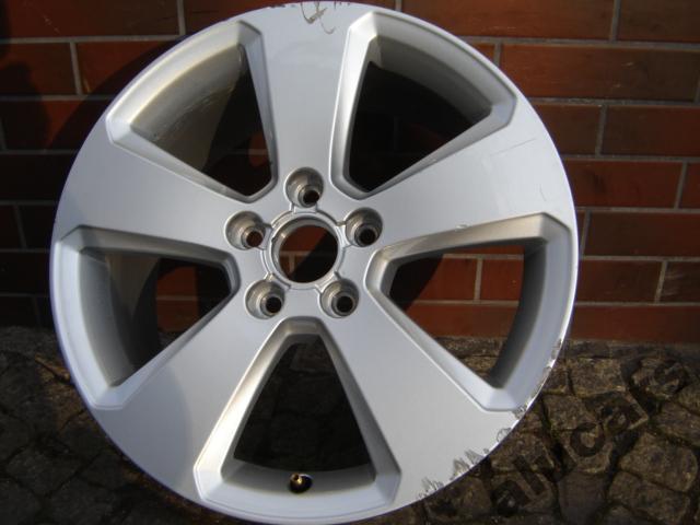 1x Alufelge 17 Zoll 7.5" 5x112 51ET Glanz Silber 8V0601025BK Audi A3 Rim Wheel