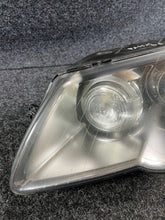 Laden Sie das Bild in den Galerie-Viewer, Frontscheinwerfer VW Passat 3C0941751G Bi-Xenon Links Scheinwerfer Headlight