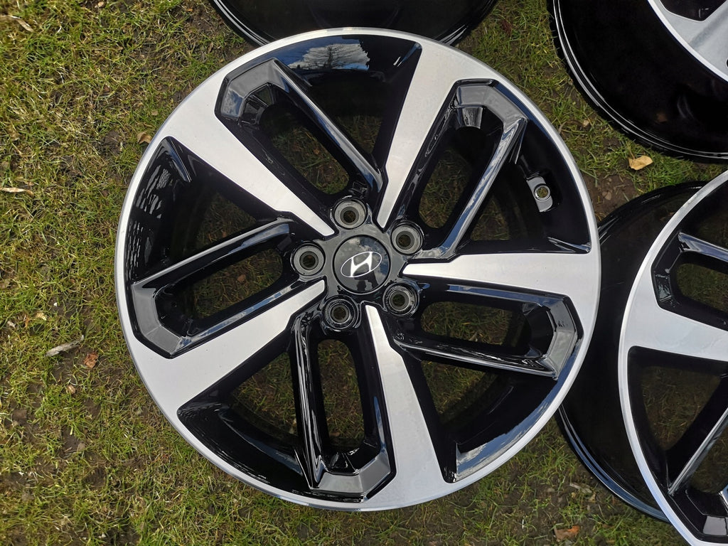 4x Alufelge 18 Zoll 7.5" 5x114.3 52ET Glanz Schwarz 52910-J9300 Hyundai Kona