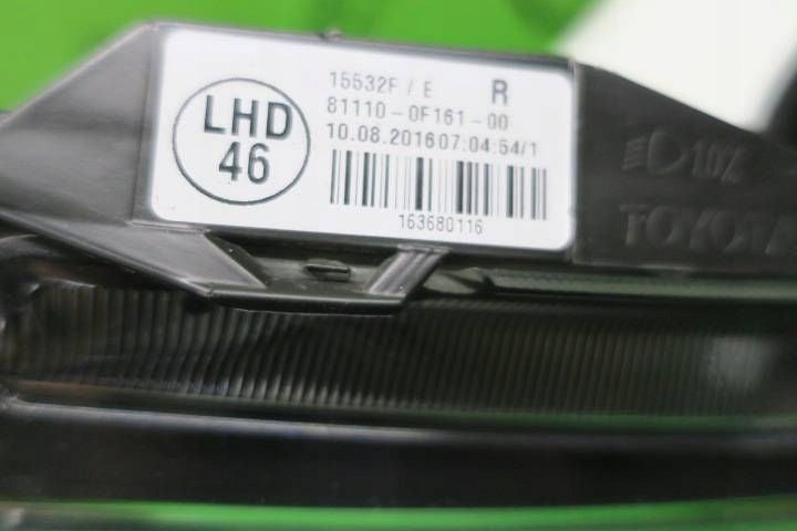 Frontscheinwerfer Toyota Verso 81110-0F161-00 Rechts Scheinwerfer Headlight SCH2140916440rx