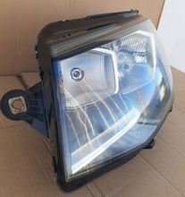 Load image into Gallery viewer, Frontscheinwerfer VW Transporter 7E1941015AB Links Scheinwerfer Headlight SCH6776701257hg