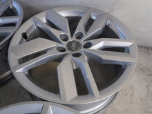 Laden Sie das Bild in den Galerie-Viewer, 4x Alufelge 18 Zoll 8.0" 5x112 39ET Glanz Silber 80A601025 Audi Q5 Q3 Rim Wheel FEL8283673496hy