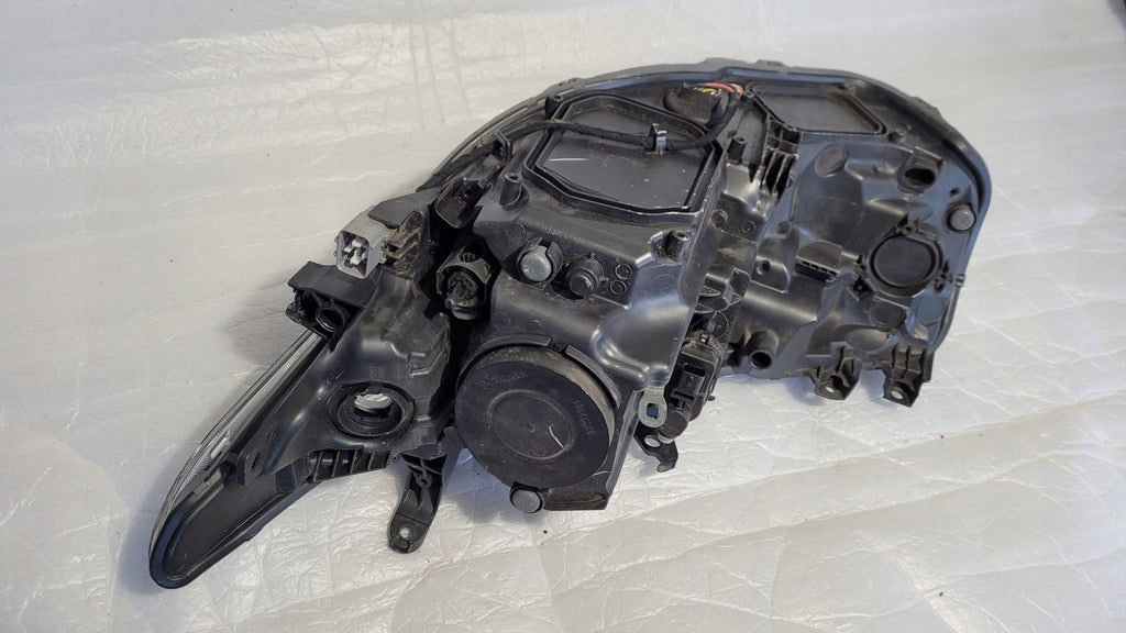 Frontscheinwerfer Toyota Auris 81110-02K30 Rechts Scheinwerfer Headlight