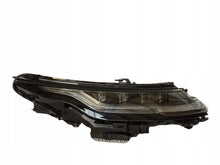 Laden Sie das Bild in den Galerie-Viewer, Frontscheinwerfer Land Rover I Evoque L551 LR186031 R8D213W0329HA LED Rechts SCH4213814414ch