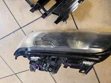 Laden Sie das Bild in den Galerie-Viewer, Frontscheinwerfer BMW X5 E53 Xenon Ein Stück (Rechts oder Links) Headlight SCH1961971073ah