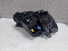 Laden Sie das Bild in den Galerie-Viewer, Frontscheinwerfer Mercedes-Benz W205 A2059063104 Links Scheinwerfer Headlight SCH8497889399uo