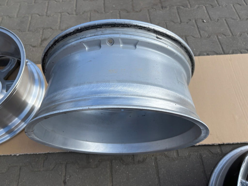 1x Alufelge 20 Zoll 8.5" 5x108 49ET GX63-1007-MB Jaguar Rim Wheel