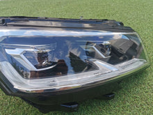 Laden Sie das Bild in den Galerie-Viewer, Frontscheinwerfer VW Transporter Caravelle 7L1941036D LED Rechts Headlight