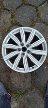 Load image into Gallery viewer, 1x Alufelge 19 Zoll 8.0&quot; 5x112 33ET 4K0601025M Audi Rim Wheel