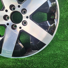 Laden Sie das Bild in den Galerie-Viewer, 1x Alufelge 18 Zoll 7.5" 5x112 53ET A2474012800 Mercedes-Benz W247 Rim Wheel FEL1074203745qr
