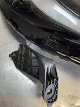 Laden Sie das Bild in den Galerie-Viewer, Frontscheinwerfer Renault Master I 260107323R Rechts Scheinwerfer Headlight SCH4531222347ds